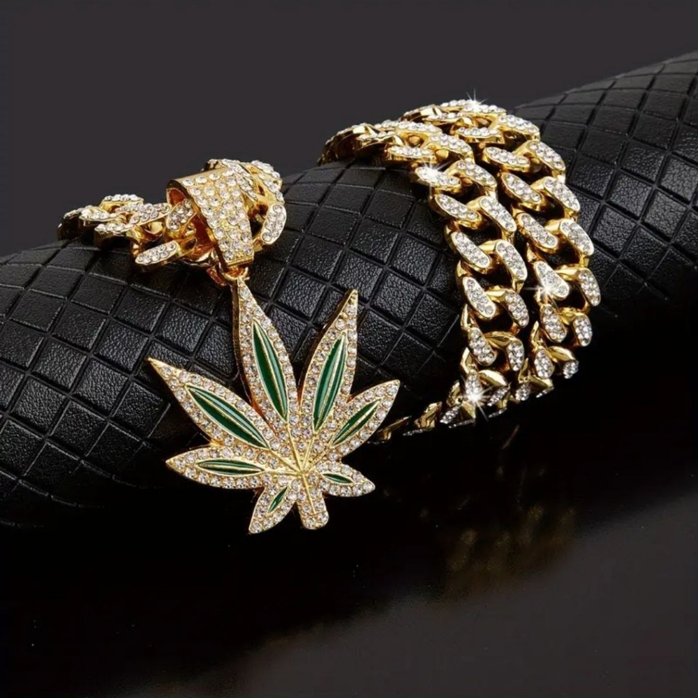 MEN'S CUBAN CHAIN NECKLACE